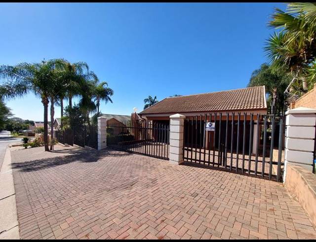 4 BEDROOM HOUSE FOR SALE IN MONTANA PARK